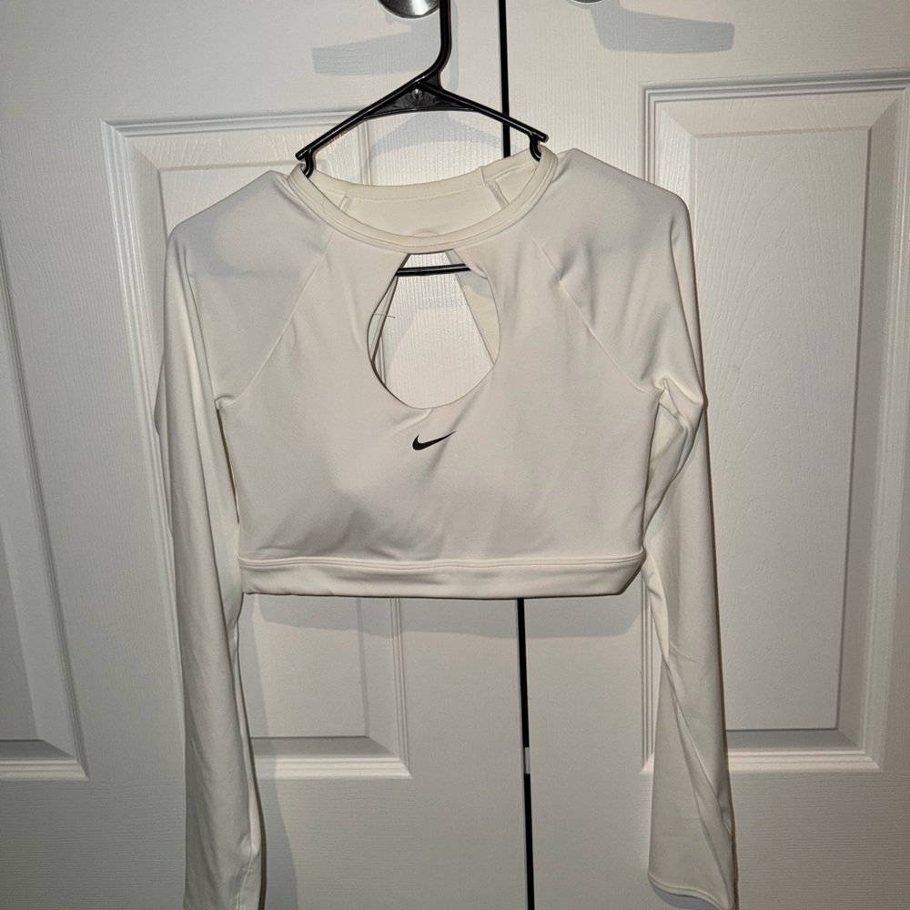 Nike Women's Cream Long Sleeve Crop Top